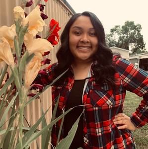 Meet your Posher, Arely